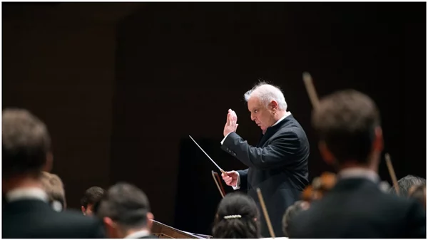 Αυτό είναι το αναλυτικό πρόγραμμα του Μεγάρου Μουσικής